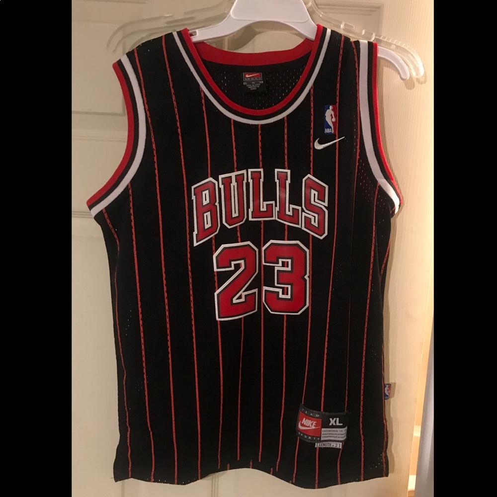 Michael Jordan Bulls Nike Jersey Youth XL